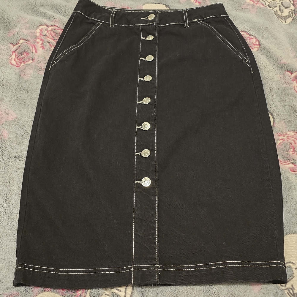 Forever 21 Black Button-Up Pencil Skirt